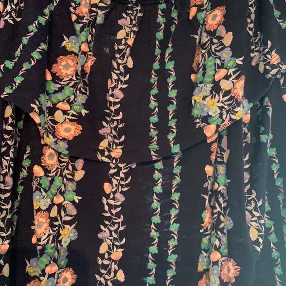 Off shoulder old navy top! - Picture 2 of 4